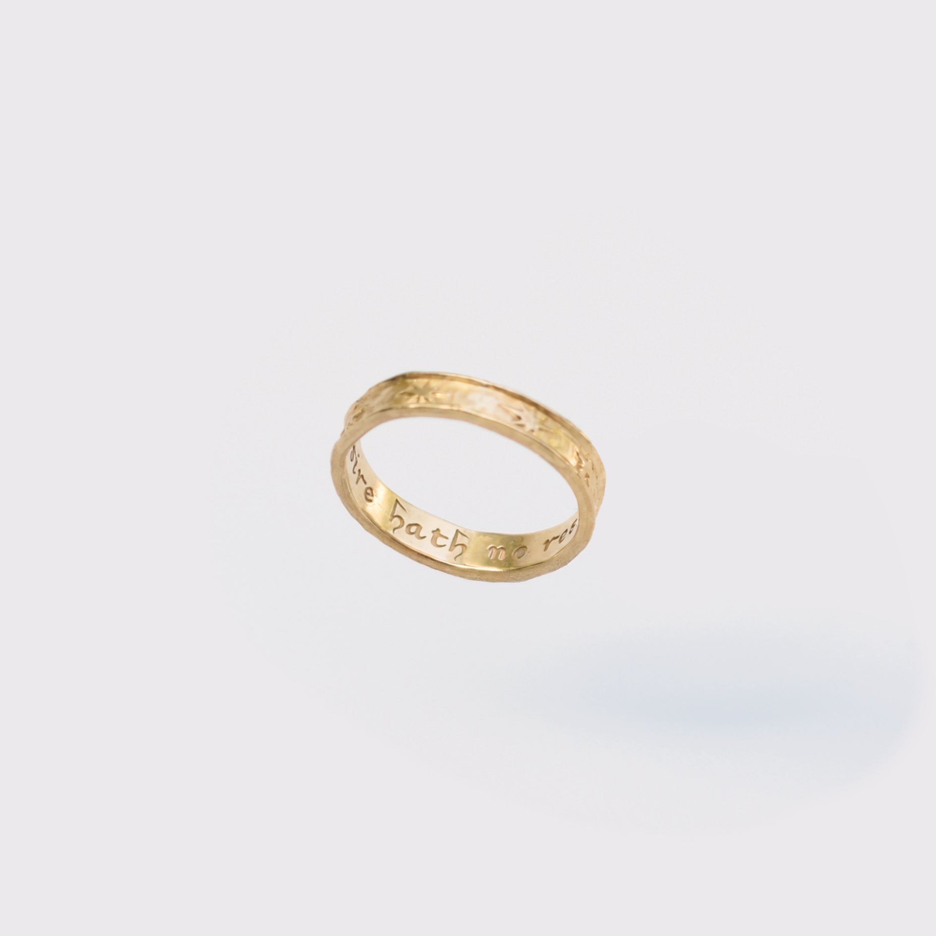 Desire hath no rest – Poesy Ring